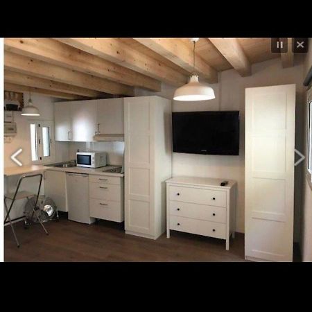 Appartamento Mini Piso Con Escaleras Barcellona Esterno foto